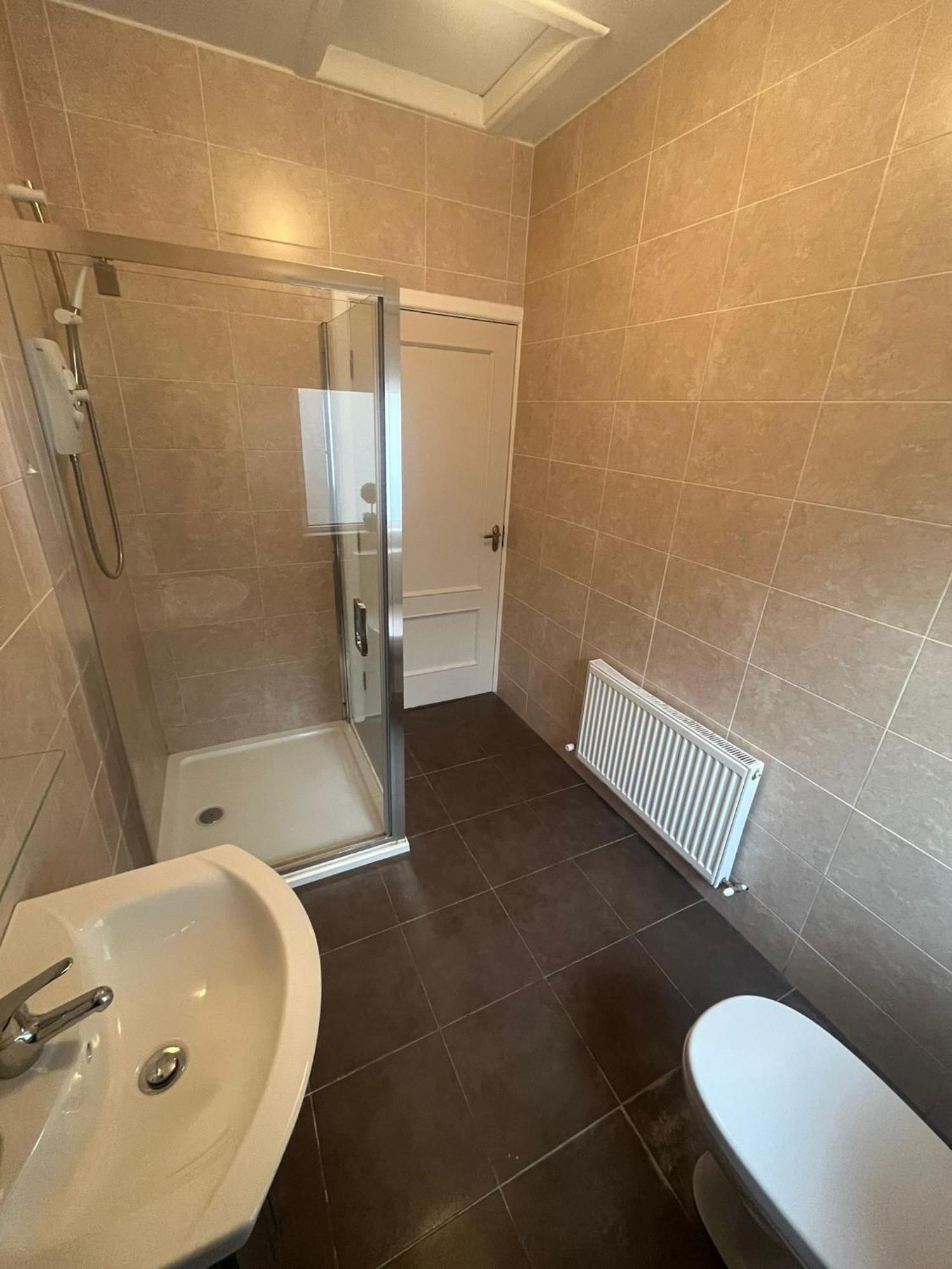 Yeats Lodge Self Catering Apartment And Bar Голвей Екстер'єр фото