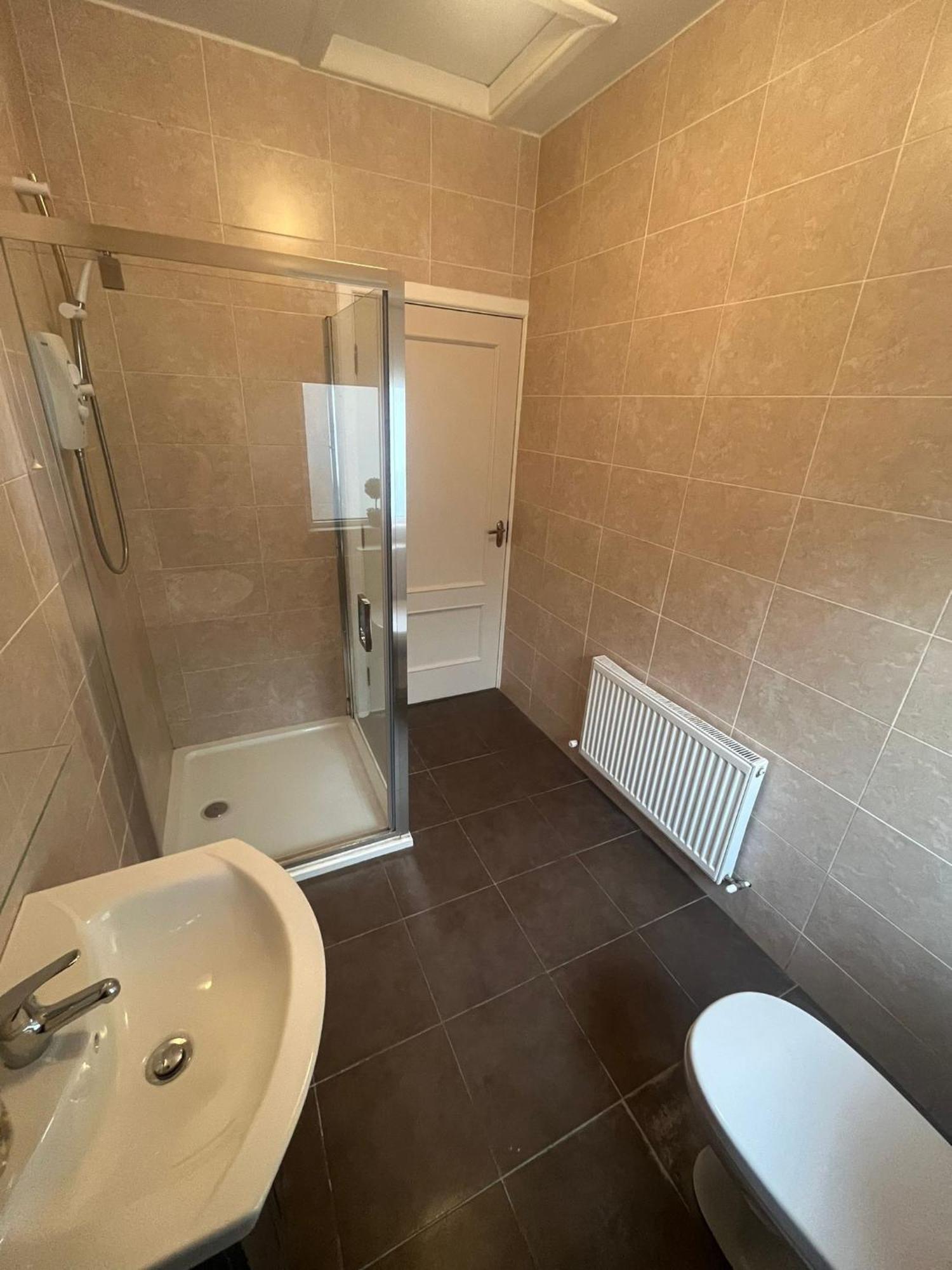 Yeats Lodge Self Catering Apartment And Bar Голвей Екстер'єр фото